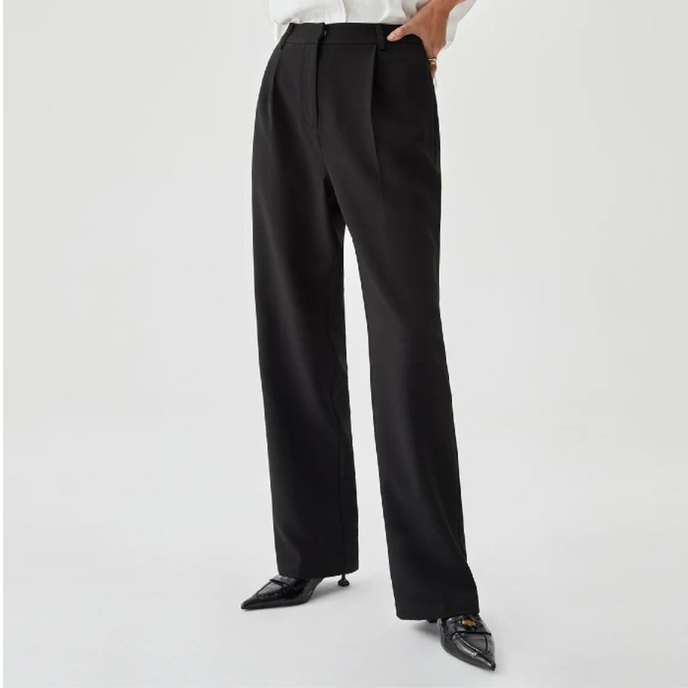NWT Commense black Straight Leg Pleated Cropped Pants large